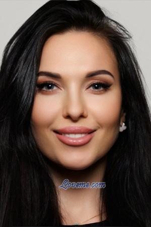 205007 - Valentina Age: 36 - Russia