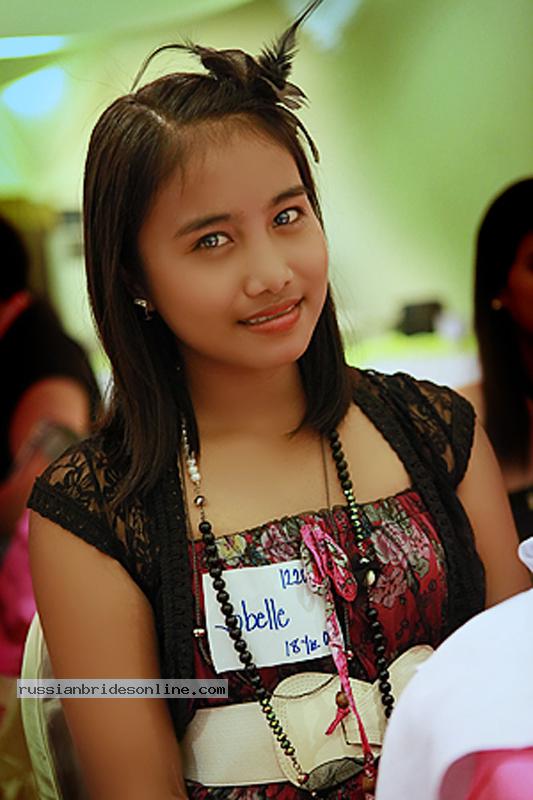 Philippine-Women-23